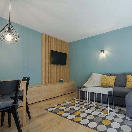 Hat Old Town Designer Apartments Брашов Екстер'єр фото