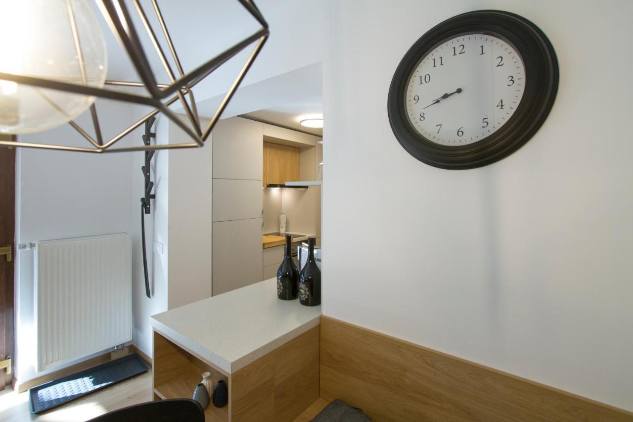 Hat Old Town Designer Apartments Брашов Екстер'єр фото