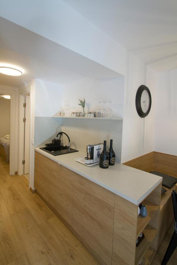 Hat Old Town Designer Apartments Брашов Екстер'єр фото